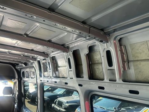 Used 2023 Mercedes-Benz Sprinter 3500 w/ Parking Package image 28