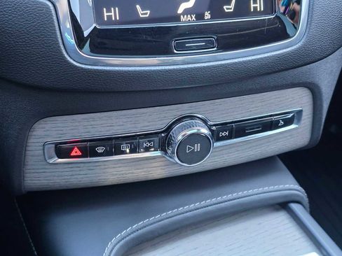 Used 2020 Volvo XC90 T8 Inscription image 31