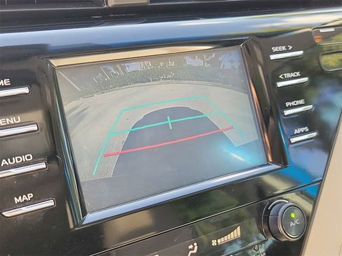 Used 2019 Toyota Camry SE image 27