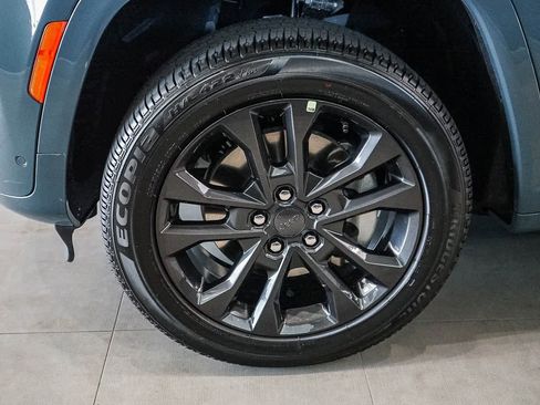 New 2026 Jeep Grand Cherokee L Limited image 9