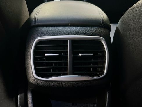 Used 2020 Hyundai Santa Fe SEL FWD image 19