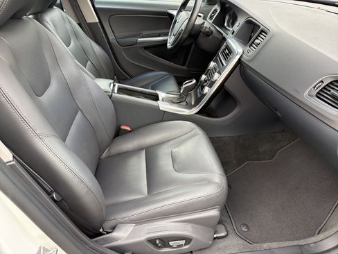 Used 2016 Volvo S60 T5 Premier FWD image 22
