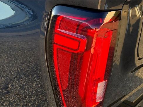 Used 2025 GMC Sierra 1500 SLT image 26