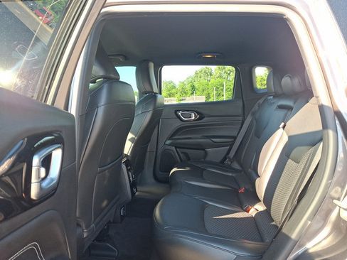 Used 2022 Jeep Compass Latitude AWD/4WD image 13