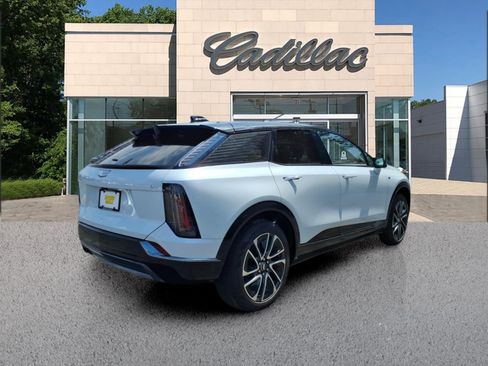 New 2027 Cadillac Optiq Sport w/ LPO, Floor Liner Package AWD/4WD image 5
