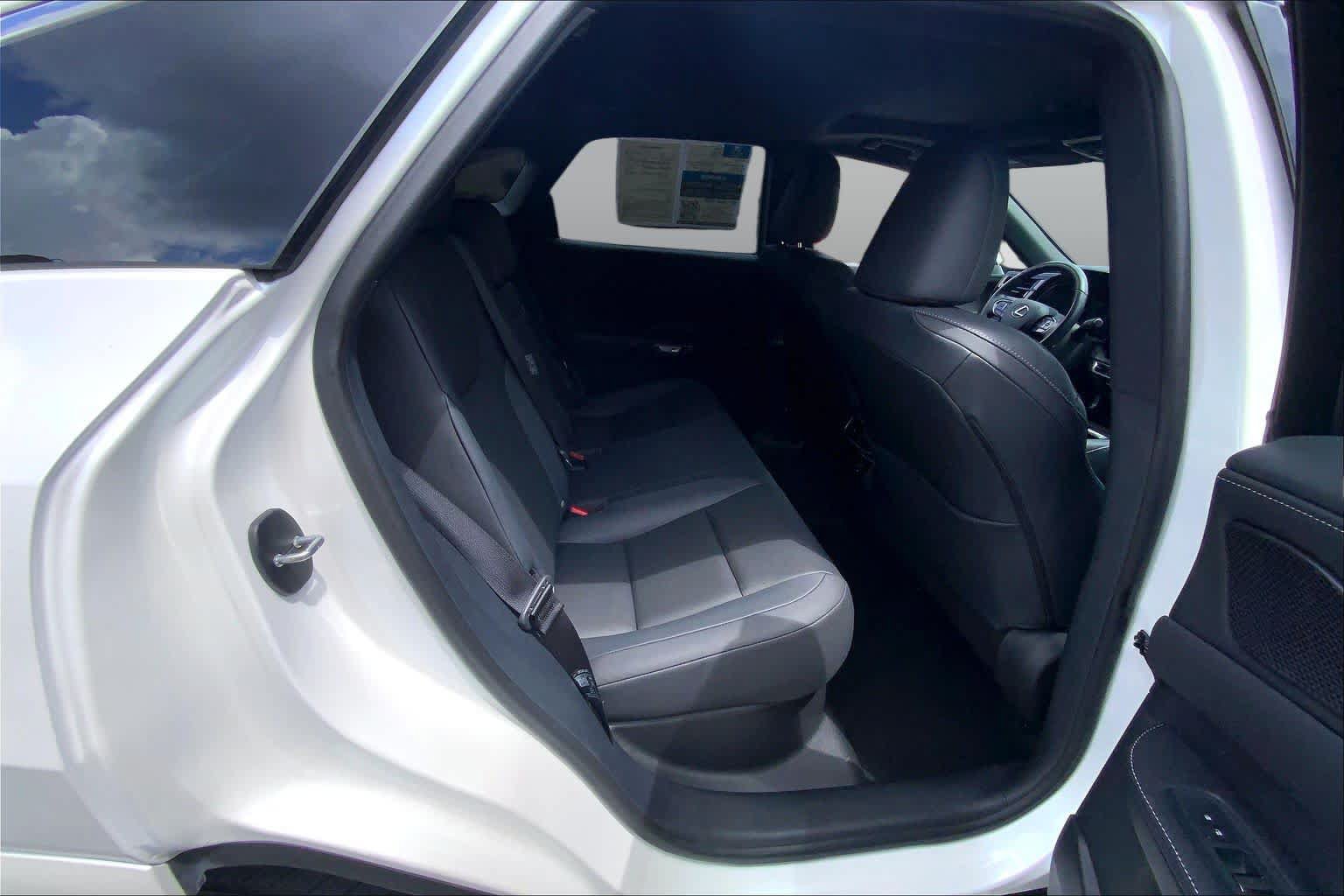 Certified 2024 Lexus RX 350 Premium w/ Accessory Package (Z1) FWD image 19