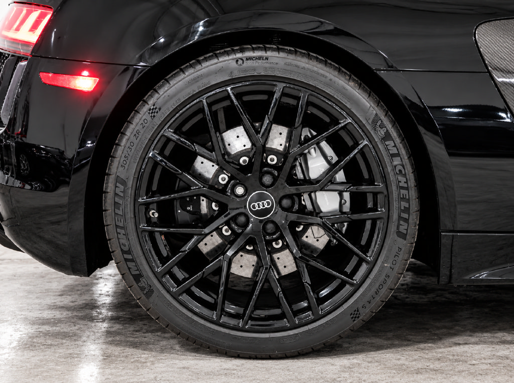 Used 2017 Audi R8 V10 plus AWD/4WD image 40