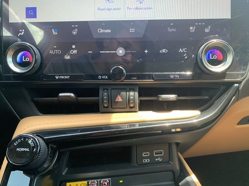 Certified 2024 Lexus NX 350 AWD image 29