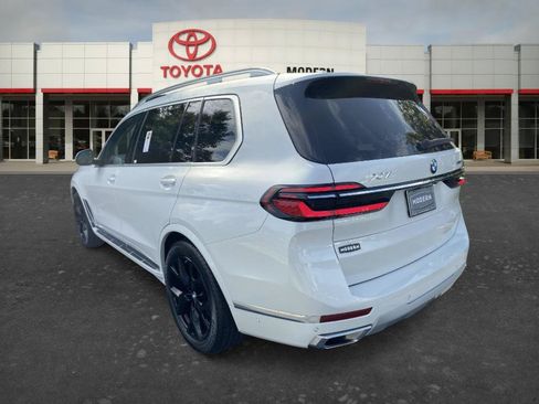 Used 2025 BMW X7 xDrive40i AWD/4WD image 7