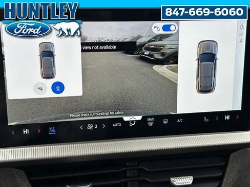 Used 2025 Ford Explorer Platinum w/ Ultimate Package AWD/4WD image 31