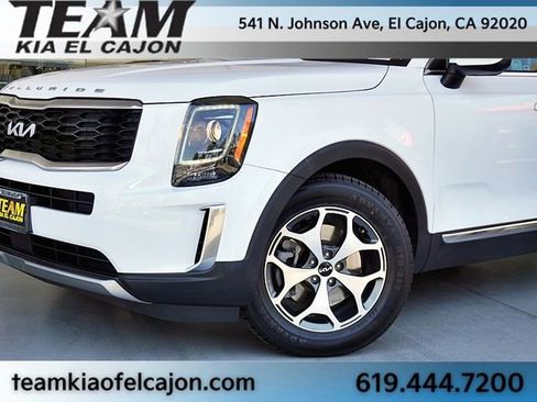 Certified 2022 Kia Telluride EX FWD image 3