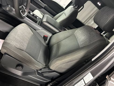 Used 2023 Ford F150 XLT AWD/4WD image 12