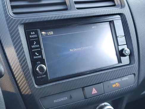 Used 2023 Mitsubishi Outlander Sport SE image 12