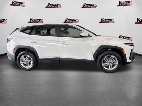 Used 2026 Hyundai Tucson SE AWD/4WD image 4