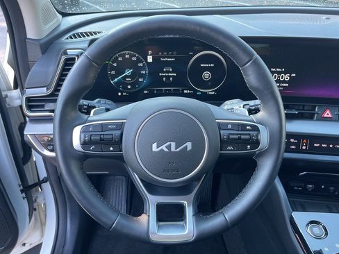 Certified 2025 Kia Sportage SX Prestige image 16