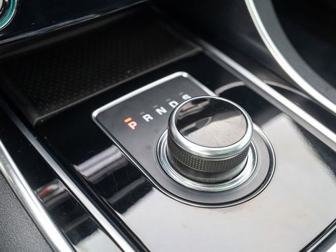 Used 2019 Jaguar XE R-Sport image 30