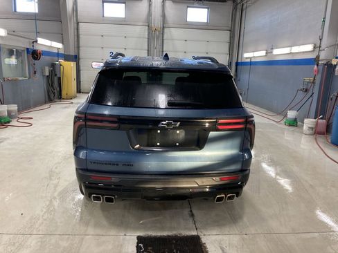 Used 2026 Chevrolet Traverse LT w/ Midnight/Sport Edition AWD/4WD image 6