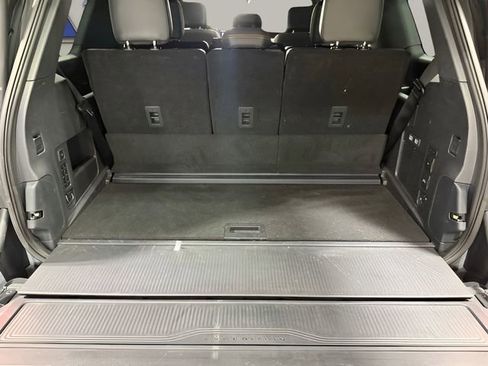 Used 2025 Ford Expedition Tremor AWD/4WD image 46
