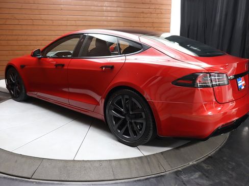 Used 2022 Tesla Model S AWD image 10