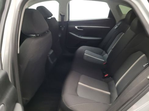 Used 2021 Hyundai Sonata SE FWD image 18