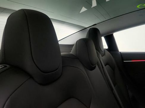 Used 2025 Tesla Model 3 Performance AWD/4WD image 37