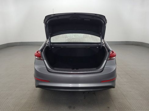 Used 2018 Hyundai Elantra SEL FWD image 29