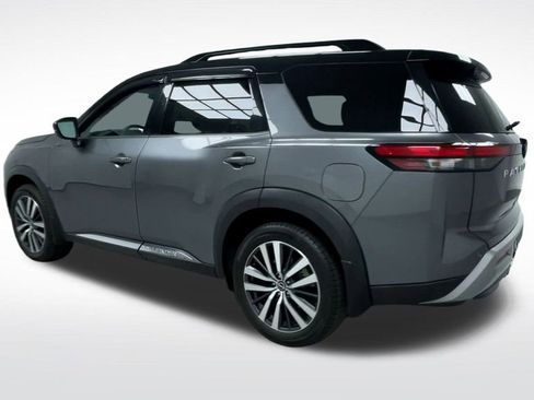 Used 2022 Nissan Pathfinder Platinum w/ Cargo Package image 23