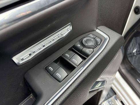 Certified 2022 GMC Sierra 1500 Denali image 14