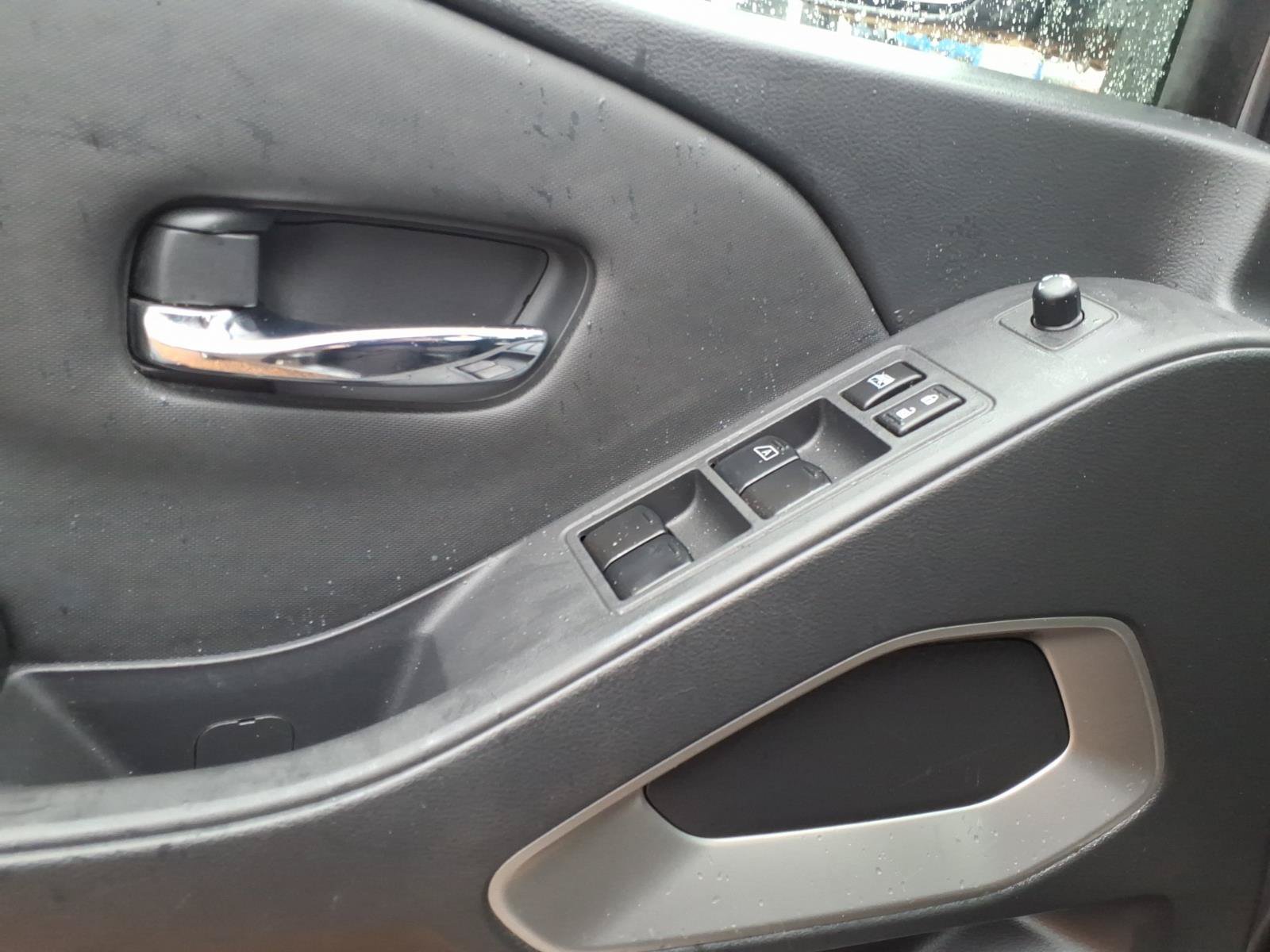 Used 2023 Nissan Frontier SV AWD/4WD image 11