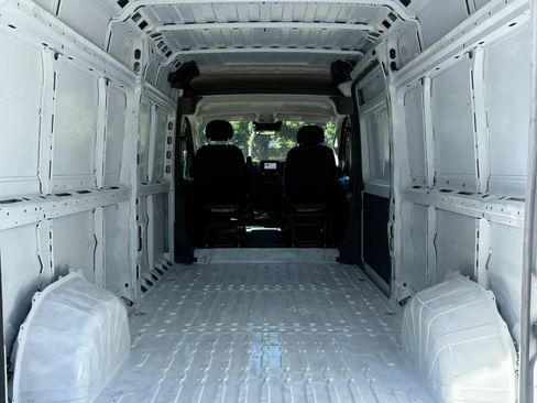 Used 2024 RAM ProMaster 2500 w/ Safety Group FWD image 25