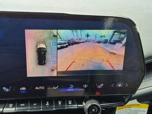 Used 2024 Chevrolet Blazer EV LT AWD/4WD image 19