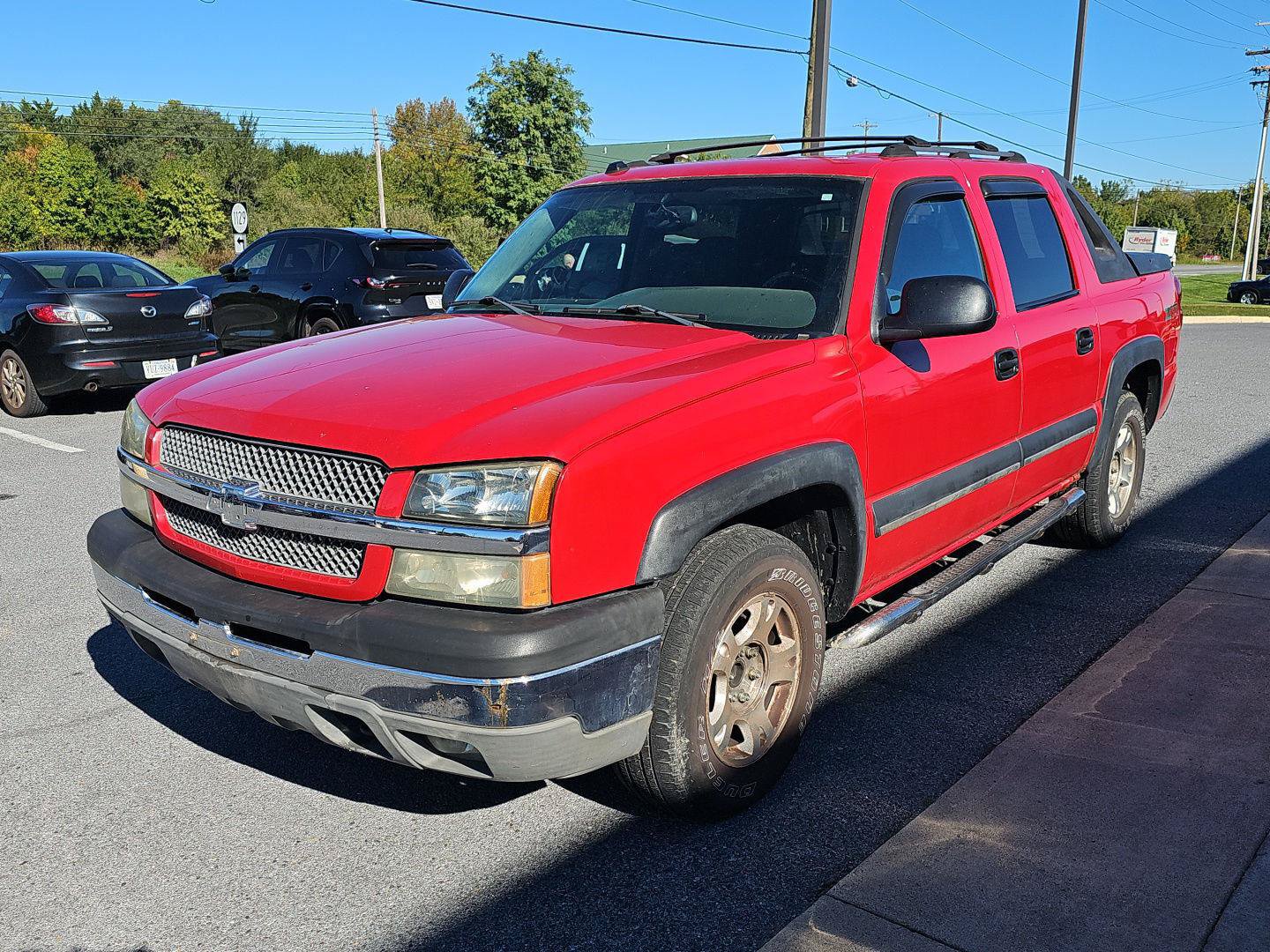Used 2004 Chevrolet Avalanche Z66 w/ Preferred Equipment Group RWD image 3