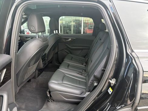 Used 2023 Audi Q7 2.0T Premium w/ Convenience Package image 12