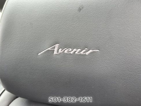 Used 2020 Buick Enclave Avenir w/ Avenir Technology Package FWD image 18