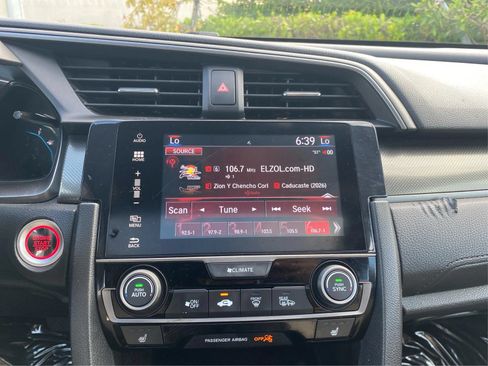 Used 2018 Honda Civic EX image 13