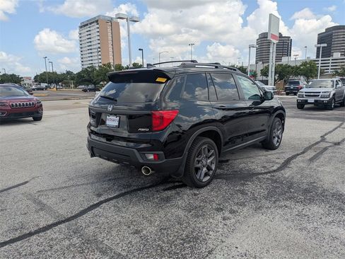 Used 2023 Honda Passport EX-L image 3