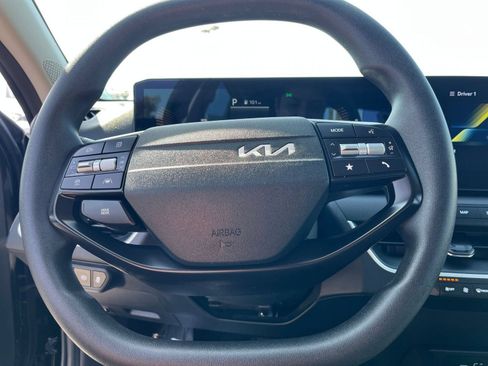 Used 2025 Kia K4 FWD image 29
