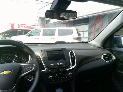 Used 2023 Chevrolet Equinox LT AWD/4WD image 20