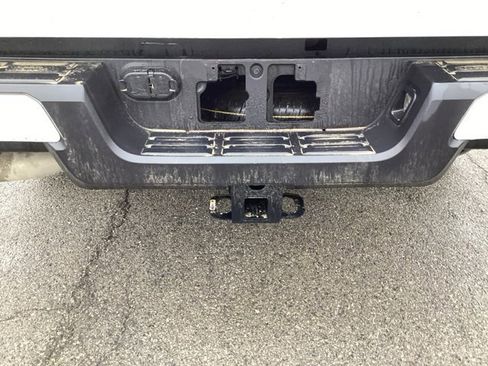 Used 2025 Toyota Tacoma SR5 image 12