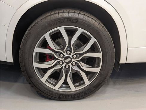 Used 2024 Cadillac XT6 Sport w/ Technology Package image 11