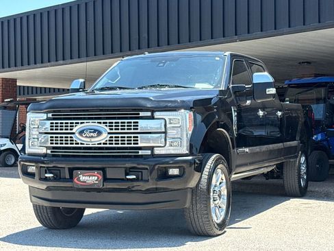 Used 2018 Ford F350 Platinum w/ Platinum Ultimate Package AWD/4WD image 3