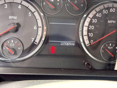 Used 2011 RAM 1500 Big Horn AWD/4WD image 5