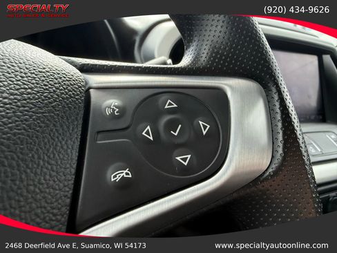 Used 2022 GMC Acadia SLE w/ Driver Convenience Package image 18