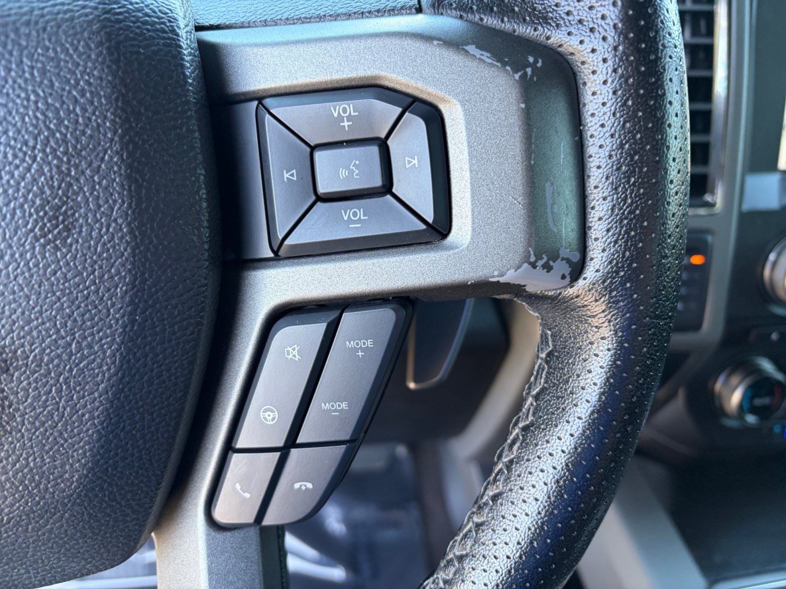 Used 2018 Ford F150 Raptor w/ Equipment Group 802A Luxury AWD/4WD image 15