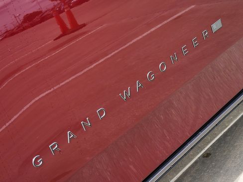 New 2026 Jeep Grand Wagoneer Limited AWD/4WD image 7