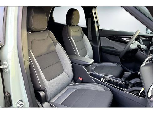 New 2026 Chevrolet TrailBlazer LT image 11