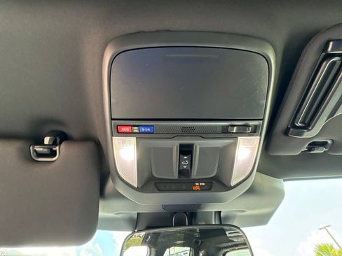New 2026 Subaru Forester Premium AWD/4WD image 26