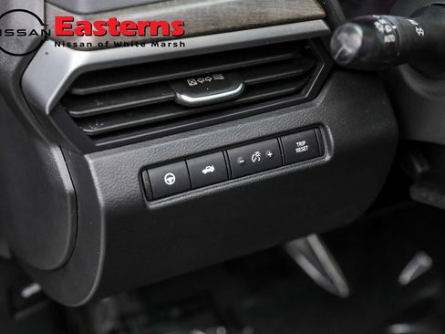 Used 2023 Nissan Altima 2.5 SV w/ SV Premium Package image 26