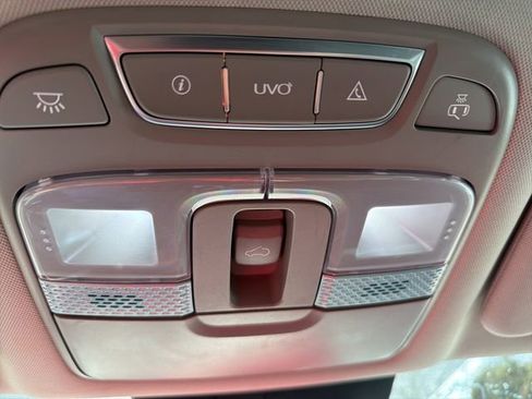 Used 2022 Kia Telluride S image 6