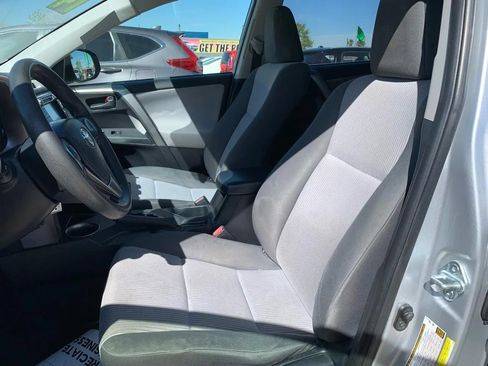 Used 2014 Toyota RAV4 LE FWD image 17